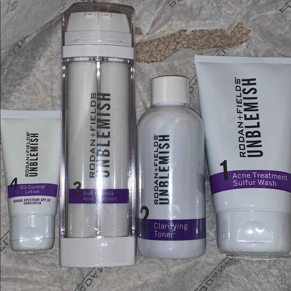 Rodan and Fields Unblemish Kit